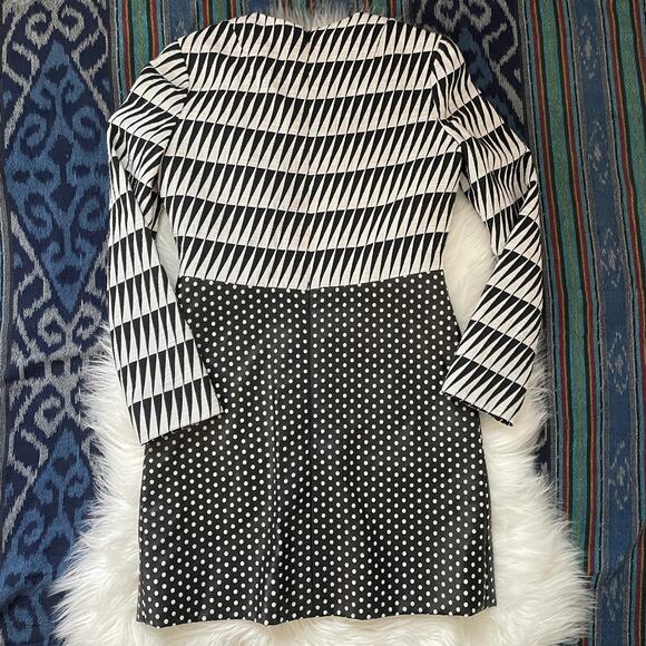 WOLK MORAIS Black White Patterned Long Sleeve Mini Dress Textured - Picture 8 of 9